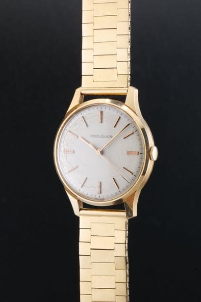 JAEGER LECOULTRE 
Ref : 157261
Circa: 1960.
Case:...