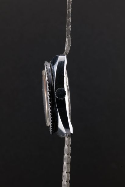 KLIPÉ
Diving Watch
Circa: 1970.
Case: square...