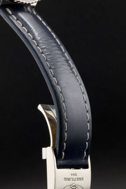 BREITLING
Navitimer
Ref : A23322
Circa: 2000.
Case:...