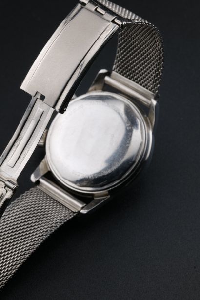 RICHARD
Ref : 100319
Case: round steel, smooth...