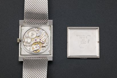 PATEK PHILIPPE
Gondolo
Ref : 3553.
Circa:...