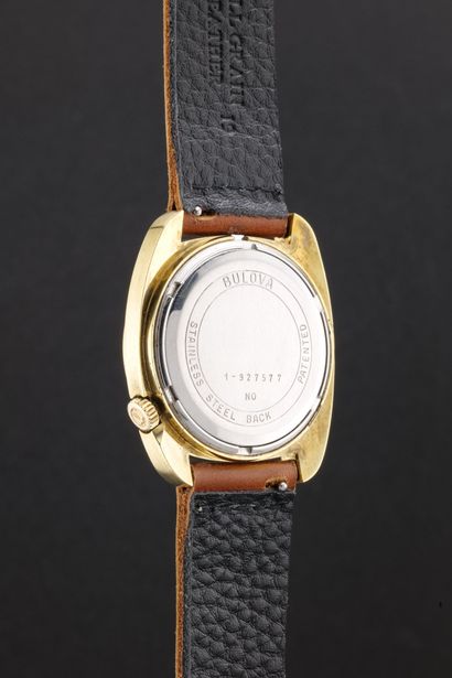 BULOVA
Accutron
Ref : 1-927577
Circa: 1975.
Case:...