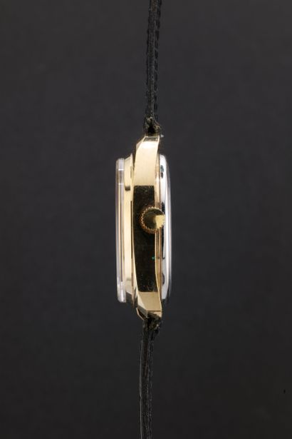BULOVA
Ref : 21579
Circa: 1975.
Case: gold-plated...