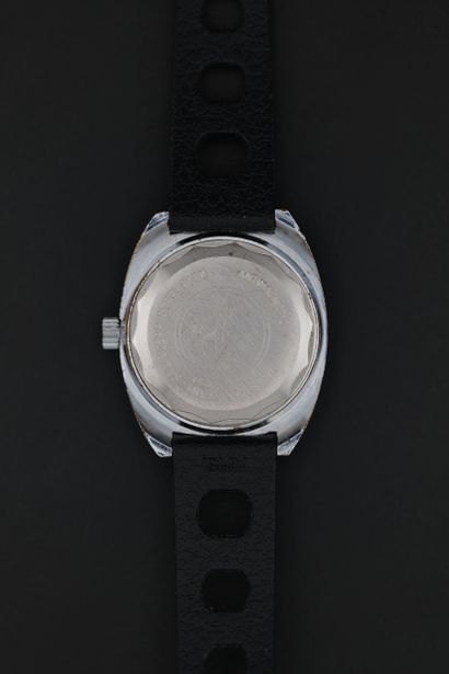 YEMA
Submarine
Circa: 1970.
Case: round steel,...