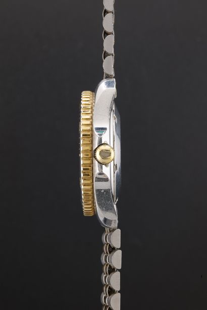 TAG HEUER
Plunger
Ref : 980.021
Circa: 1980.
Case:...