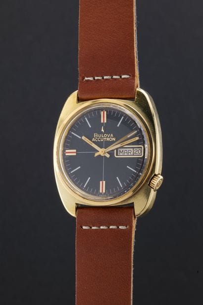 BULOVA
Accutron
Ref : 1-927577
Circa: 1975.
Case:...