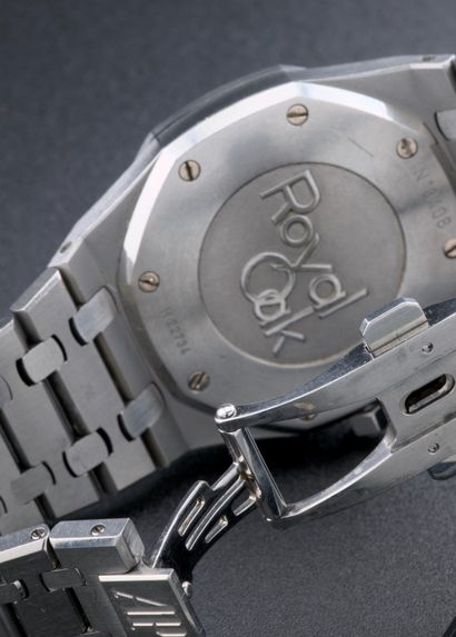 AUDEMARS PIGUET Royal Oak dual Time. Ref:...
