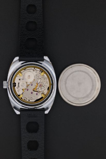 YEMA
Submarine
Circa: 1970.
Case: round steel,...