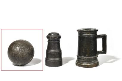 Cast-iron cannonball.
Diameter: 14 cm. Weight:...