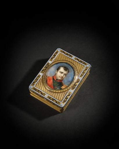 « L’Empereur Napoléon Ier ».
Magnifique tabatière...