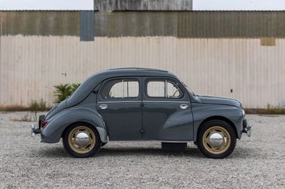 1952 Renault 4CV
•	Carte grise française
•	Châssis...