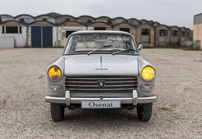 1962 Peugeot 404
• Carte grise française
•...