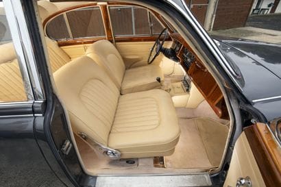 1960 Jaguar MK2 3.8

Châssis : 214325DN
Carte...