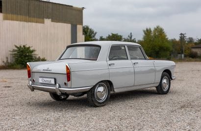 1962 Peugeot 404
• Carte grise française
•...