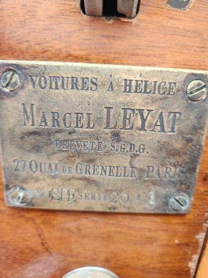 Reconstruction dans les années 80 d'une Helica...