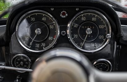 1960 MERCEDES-BENZ 190 SL

Châssis n° 12104010016263...