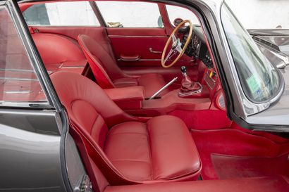 1966 JAGUAR TYPE E 4.2 L COUPÉ (FHC) SÉRIE...