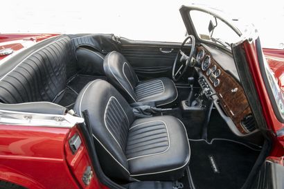1965 Triumph TR4A
Titre de Circulation Britannique...