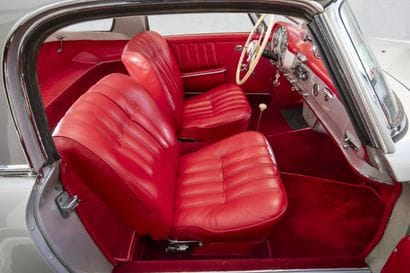 1960 MERCEDES-BENZ 190 SL (Hard-Top)
•	Carte...