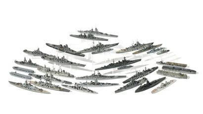 Approx. 1/1250th, Neptun Modell and miscellaneous...