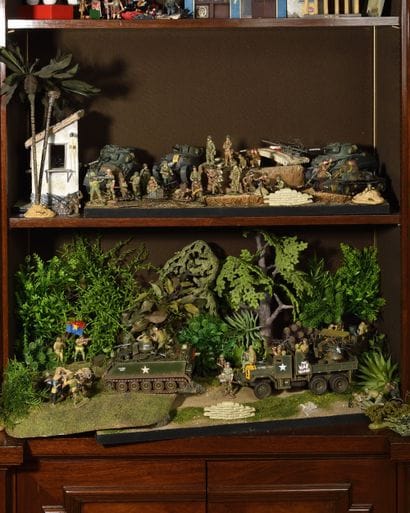 Miniature GUNN, King Country, Britains and...