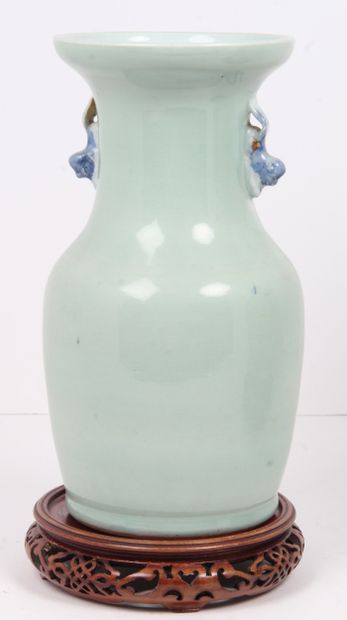 CHINA, END OF THE 19th CENTURY
Two porcelain...