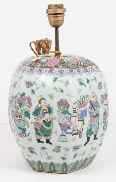 CHINA, 20th CENTURY
Hexagonal porcelain and...