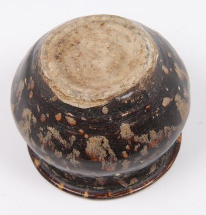 CHINA, JIZHOU FURNACE STYLE, 14th CENTURY
Small...