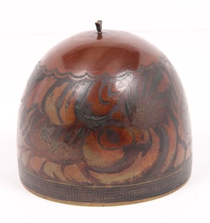 JAPAN, EARLY MID-20th CENTURY
Small hemispherical...