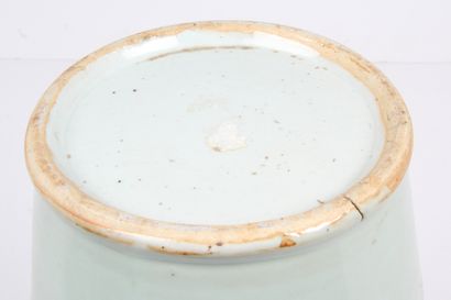 CHINA, END OF THE 19th CENTURY
Two porcelain...