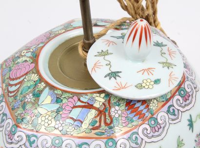 CHINA, 20th CENTURY
Hexagonal porcelain and...