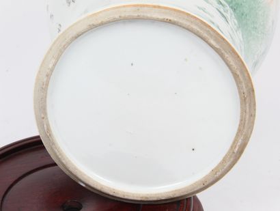 CHINA, MINGUO PERIOD, 20th CENTURY
Porcelain...