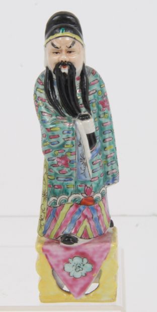 CHINA, EARLY 20th CENTURY
Four small polychrome...