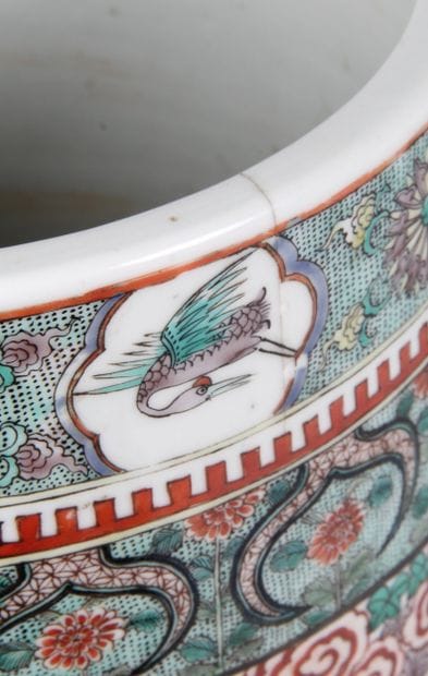 CHINA, 20th CENTURY
Large cylindrical vase,...