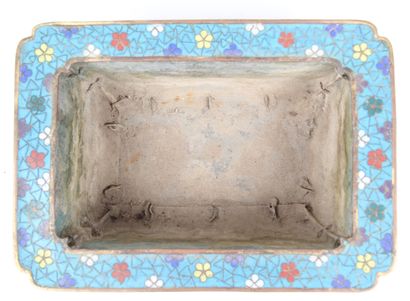 CHINA, 19th CENTURY
Rectangular planter with...
