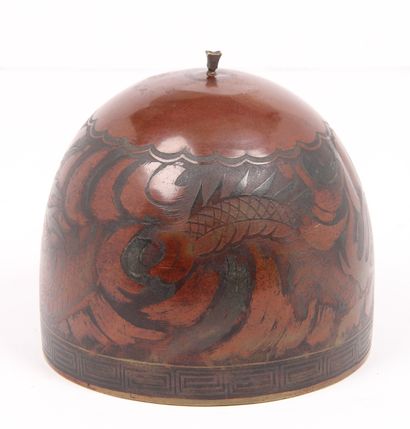 JAPAN, EARLY MID-20th CENTURY
Small hemispherical...