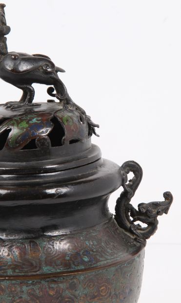 JAPAN, EARLY 20th CENTURY
Paraffin burner...