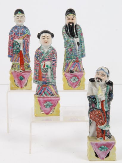 CHINA, EARLY 20th CENTURY
Four small polychrome...