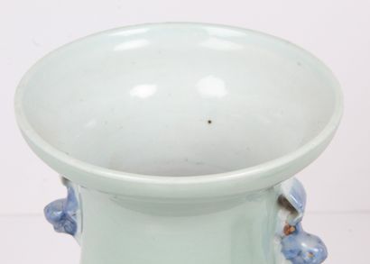 CHINA, END OF THE 19th CENTURY
Two porcelain...