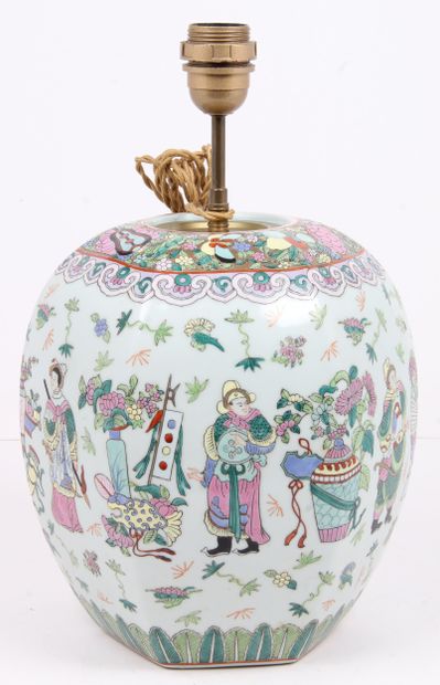 CHINA, 20th CENTURY
Hexagonal porcelain and...