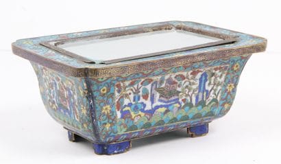 CHINA, 19th CENTURY
Rectangular planter with...