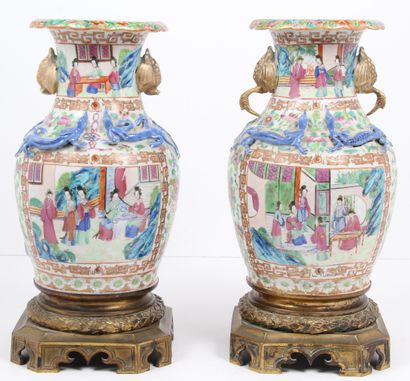 CHINA, CANTON, END OF THE 19th CENTURY
Pair...