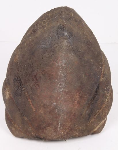 LOPBURI KHMER STYLE, 20th CENTURY
Beige sandstone...