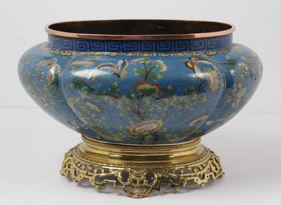 CHINA, END OF THE 19th CENTURY
Large four-lobed...