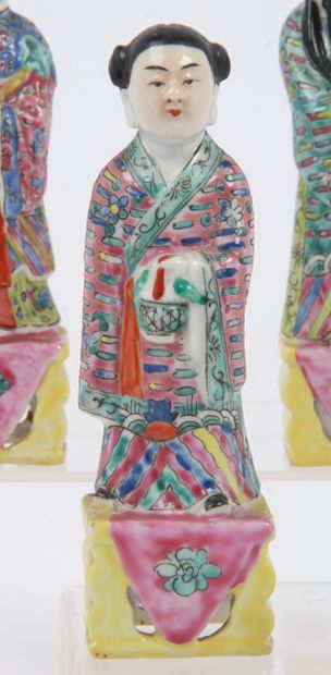 CHINA, EARLY 20th CENTURY
Four small polychrome...