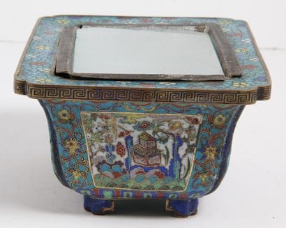 CHINA, 19th CENTURY
Rectangular planter with...
