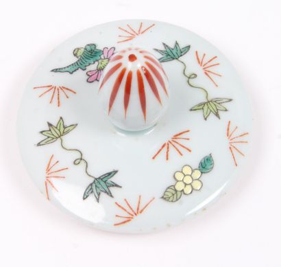 CHINA, 20th CENTURY
Hexagonal porcelain and...