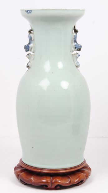 CHINA, END OF THE 19th CENTURY
Two pendant...