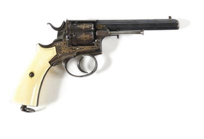 Beau revolver, six coups, calibre 9 mm à...