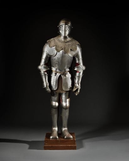 Armure sur pied de style XVIe siècle.
Armet...